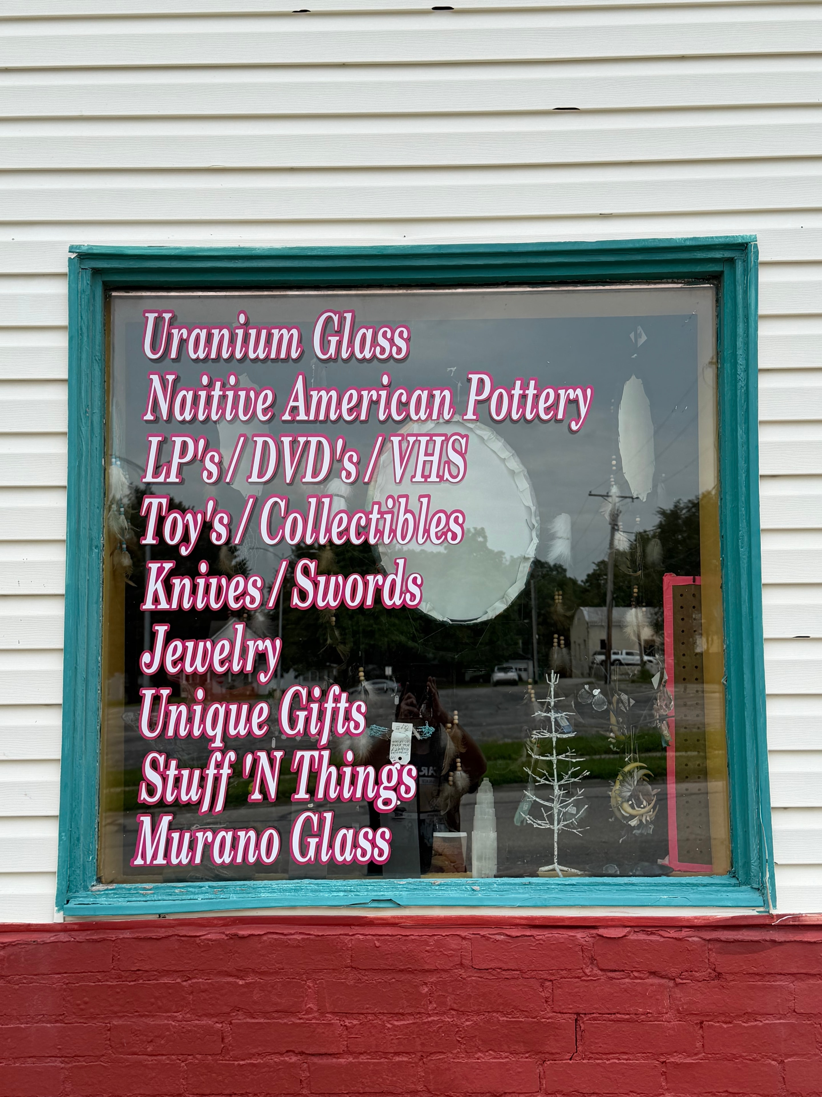 Collectibles Shop — Storefront Window Lettering